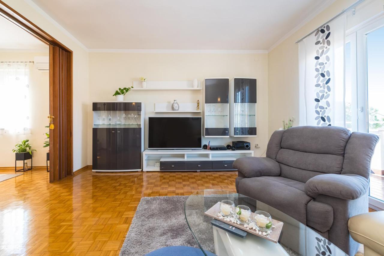 Appartamento Visnja Zara