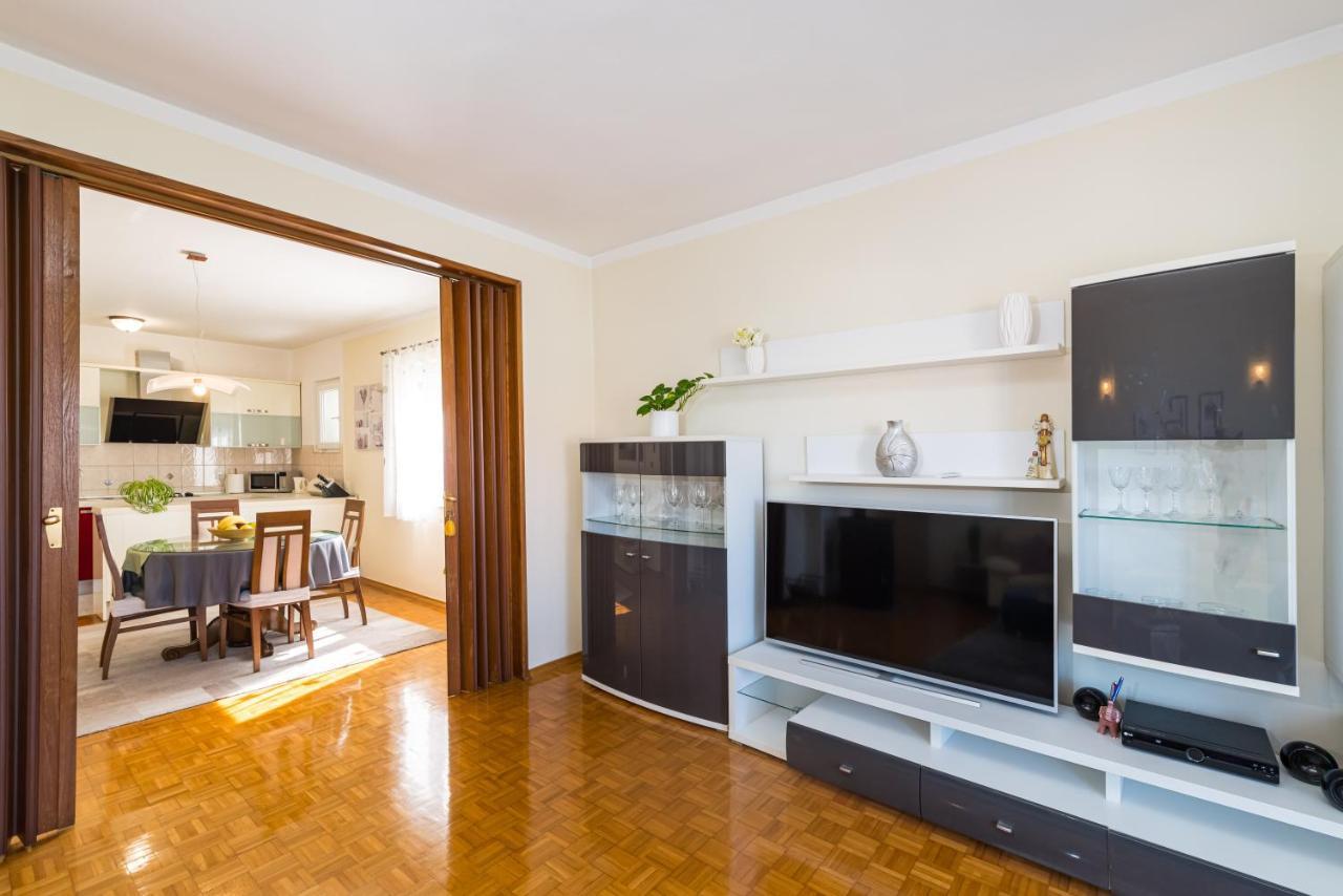 Apartament Visnja *